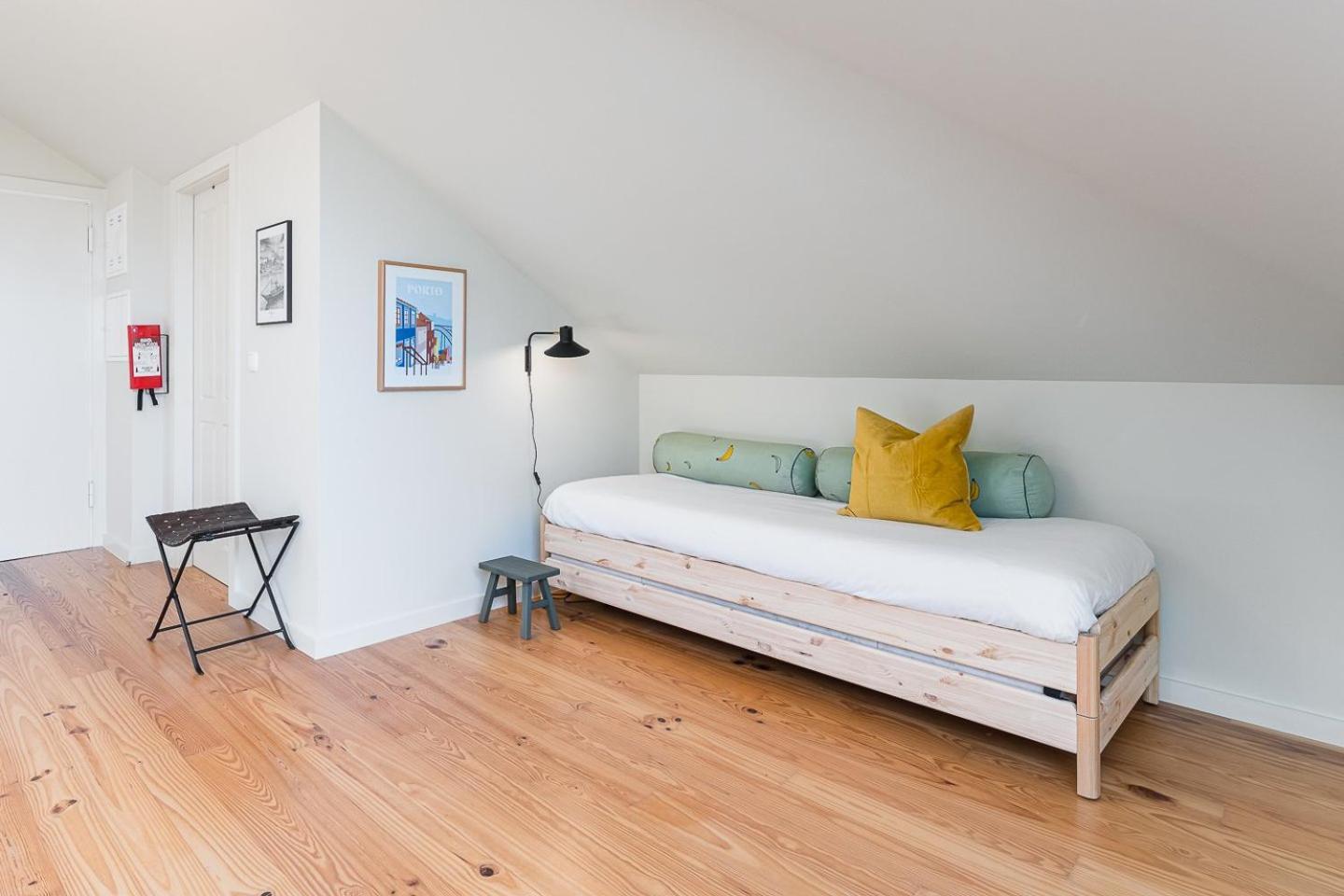 Guestready - Spacious And Modern Apt W/ Skylight Porto Luaran gambar